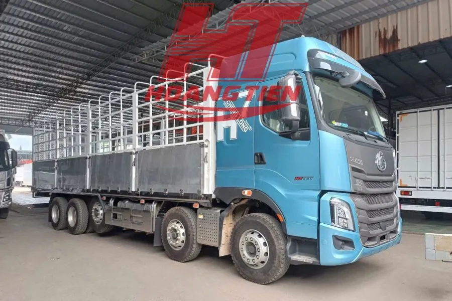 Dịch vụ đóng thùng xe tải - Hoàng Tiến Auto (5)